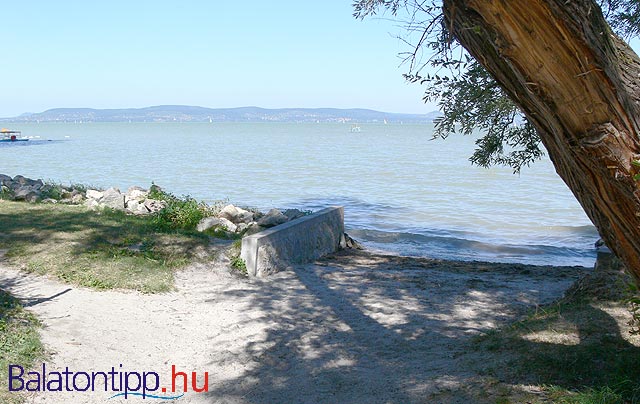 Balatonlelle Határ Utcai Szabadstrand | Balatontipp